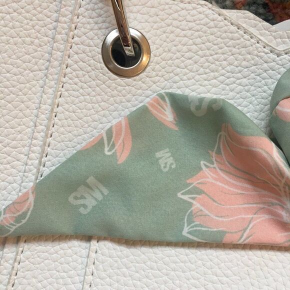 STEVE MADDEN Parker White Faux Leather Crossbody Adjustable Strap Scarf Totebag - Picture 6 of 7